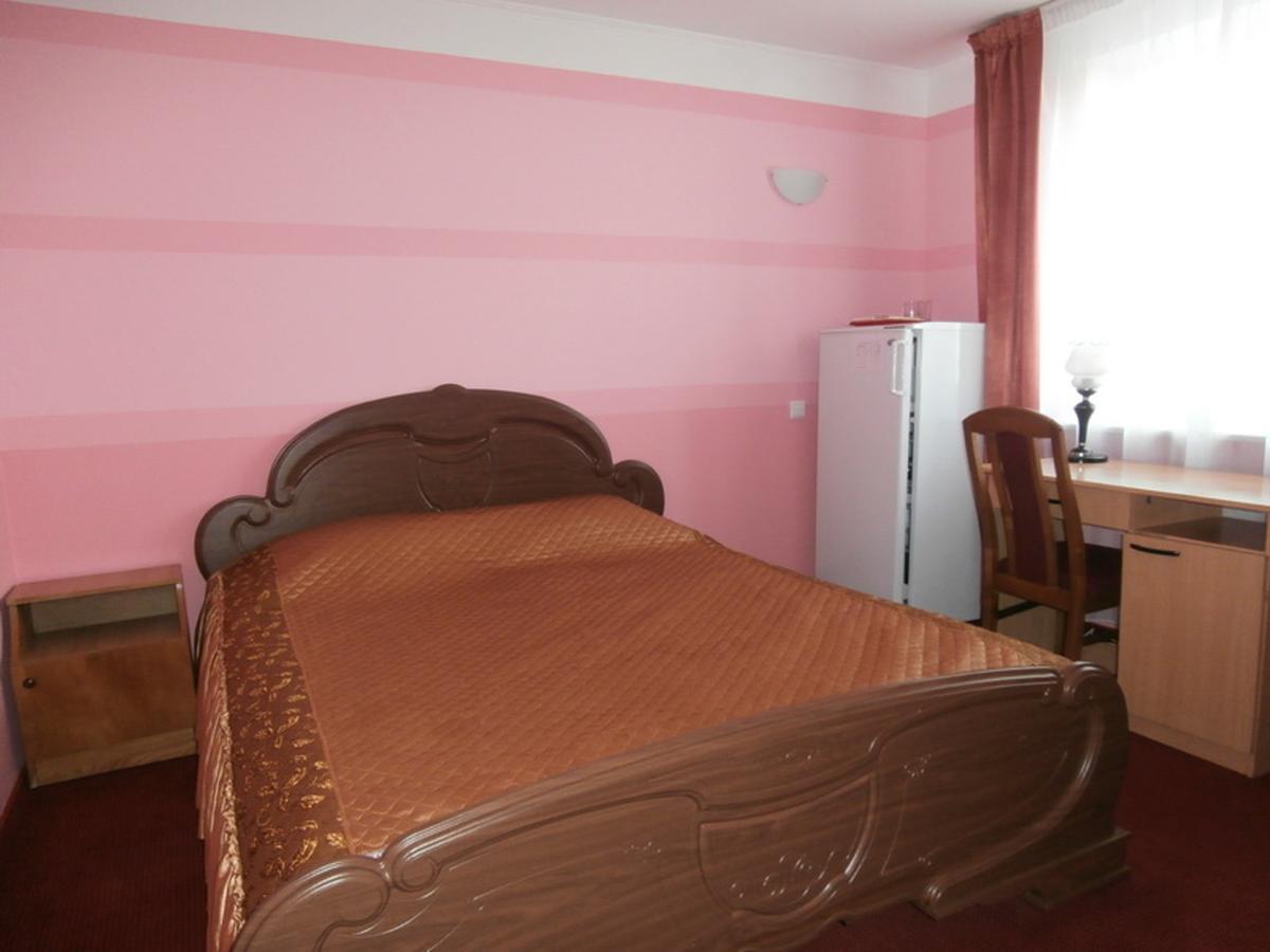 Hotel Muhavets Pruzhany Esterno foto