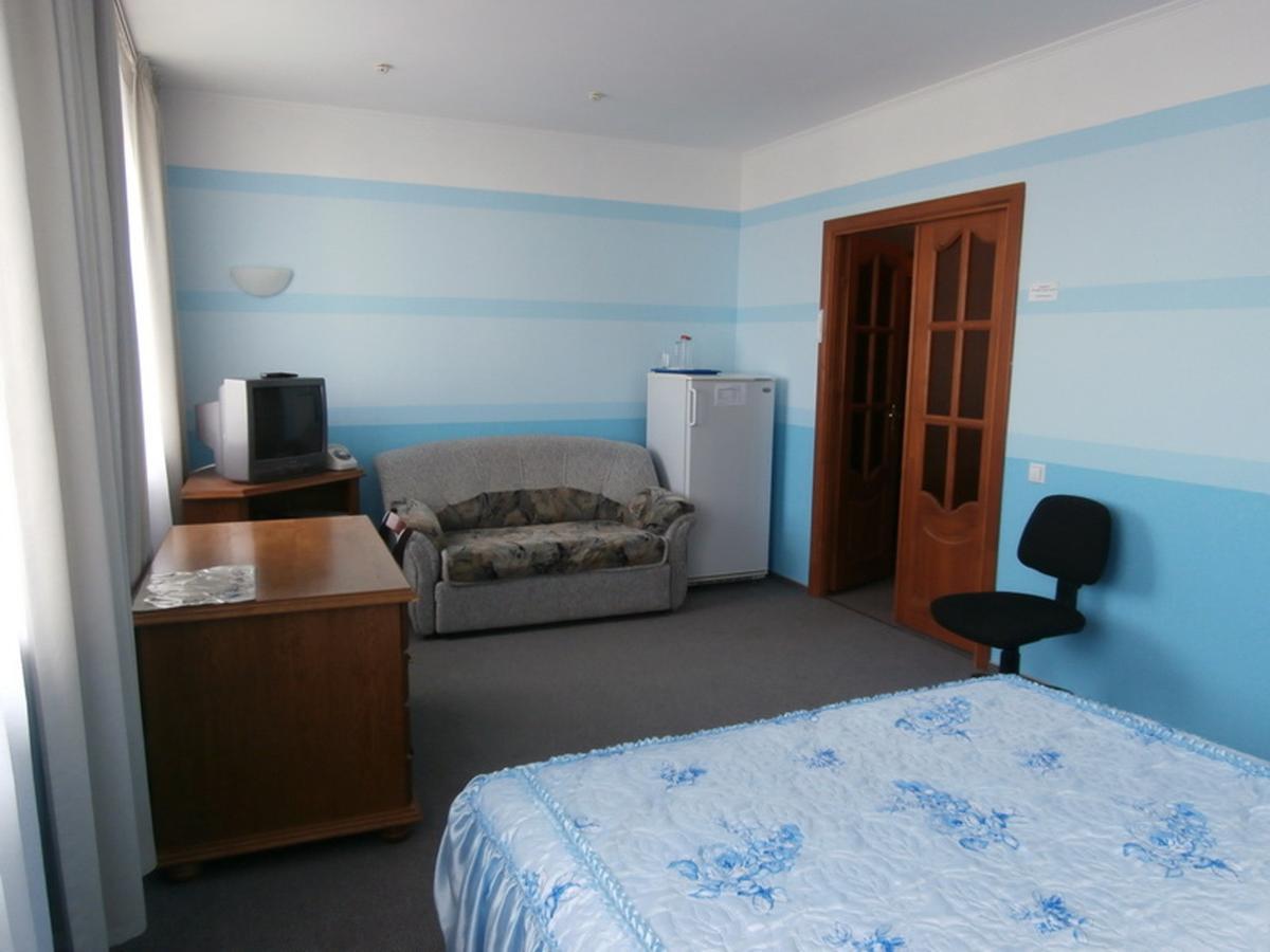 Hotel Muhavets Pruzhany Esterno foto
