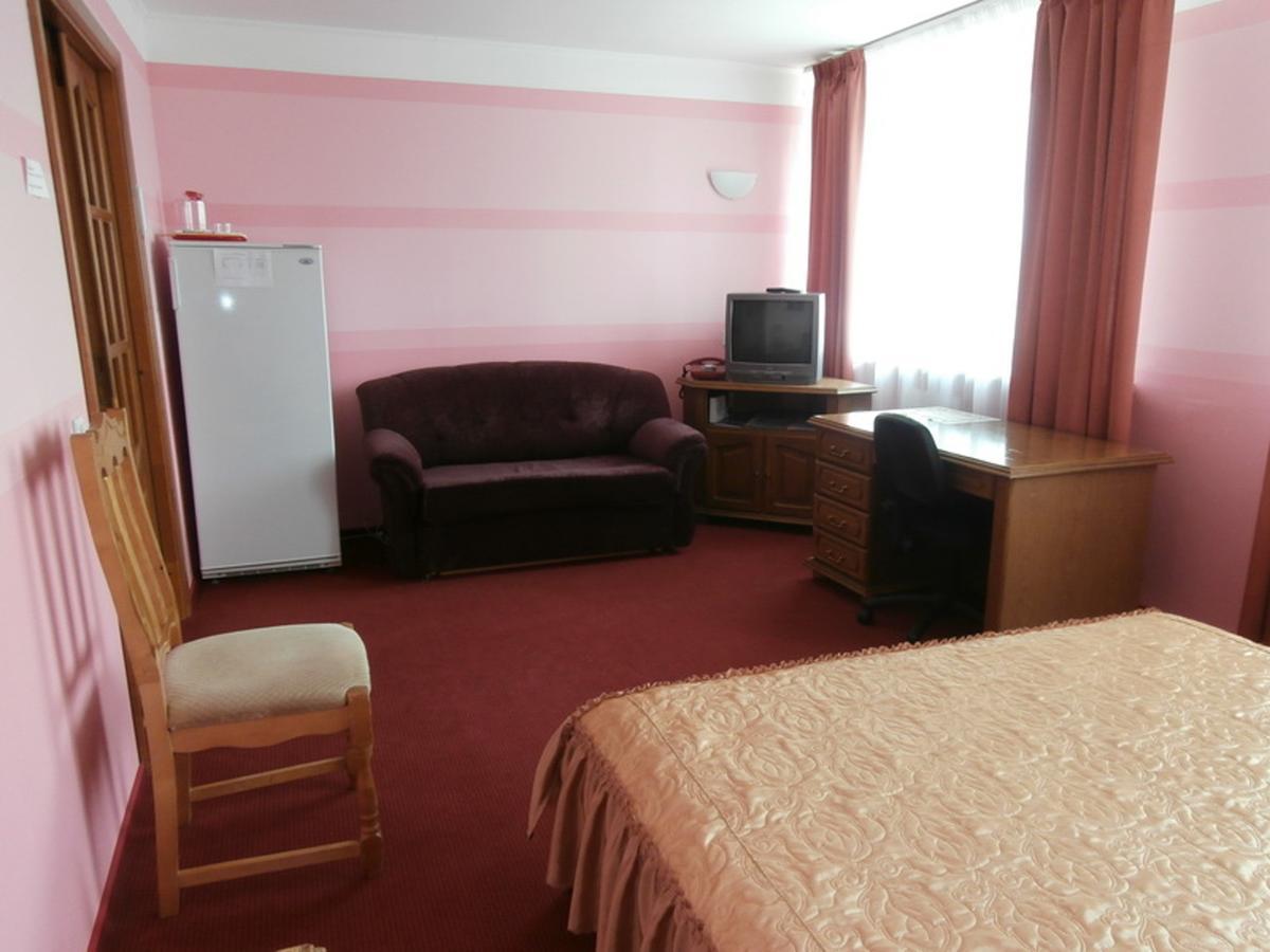 Hotel Muhavets Pruzhany Esterno foto
