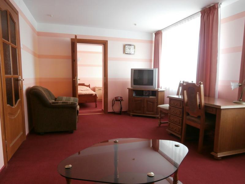 Hotel Muhavets Pruzhany Esterno foto