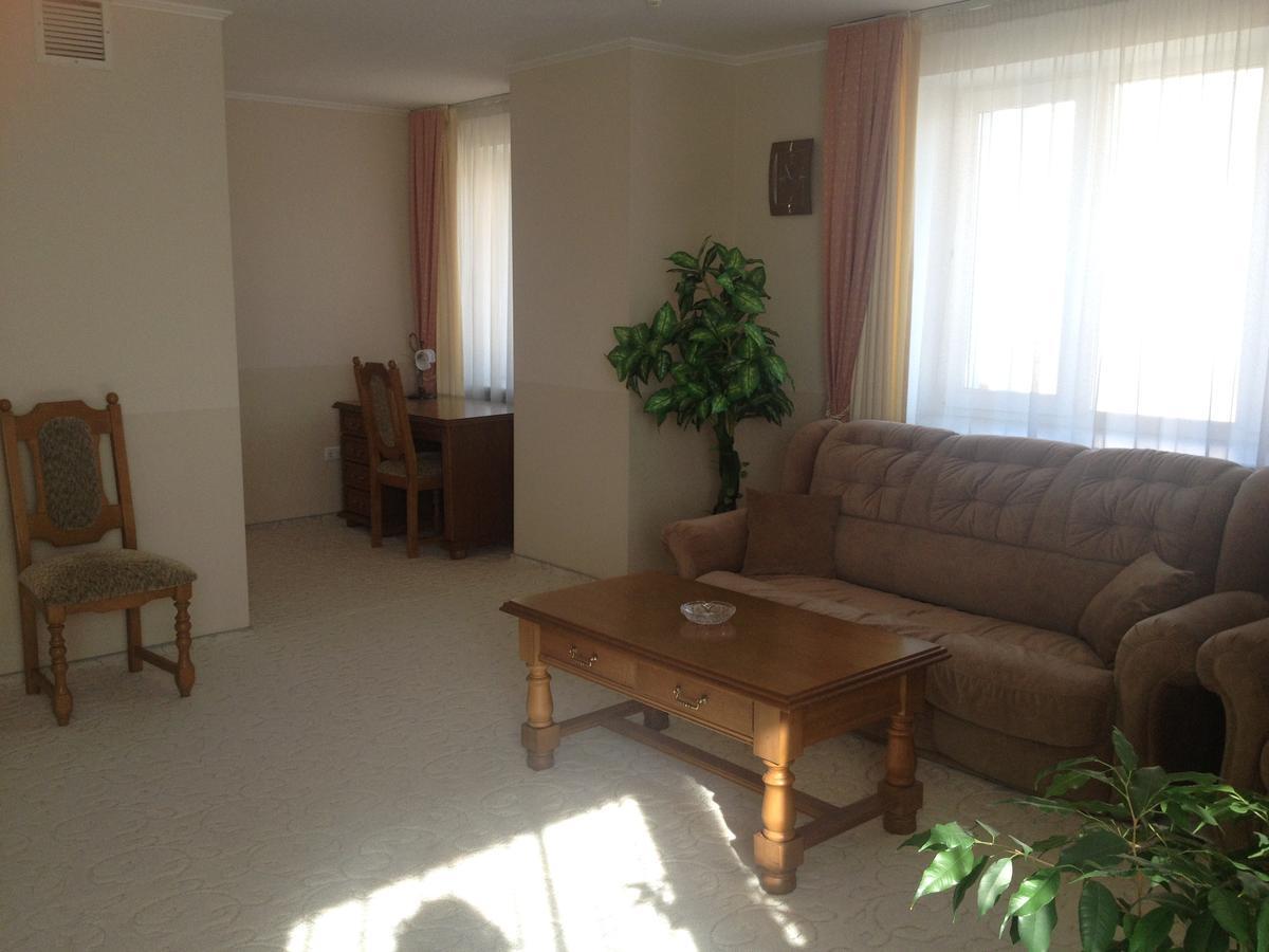 Hotel Muhavets Pruzhany Esterno foto